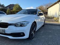 Używany BMW 320 Advantage 184 KM (135 kW) 2018 Biały Sedan/Limuzyna