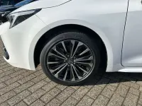 Neu Toyota Corolla Team 196 PS (144 kW) 2025 Weiß Kombi