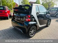 Gebraucht Smart ForTwo Cabrio Passion 71 PS (52 kW) 2012 Schwarz Cabrio
