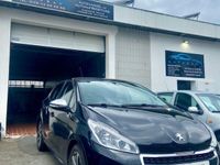 gebraucht Peugeot 208 Benzin & Gas