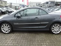 Gebraucht Peugeot 207 CC 111 PS (81 kW) 2013 Grau Cabrio