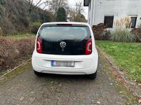 Second-hand VW up! 68 CP (50 kW) 2015 Alb Hatchback