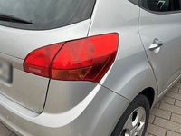 Używany Kia Venga 125 KM (91 kW) 2012 Srebrny Hatchback