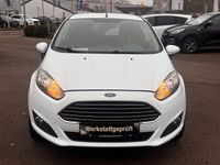 Gebraucht Ford Fiesta Trend 82 PS (60 kW) 2014 Weiß Limousine