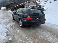 Second-hand BMW 330 184 CP (135 kW) 2003 Negru Break