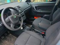 Gebraucht Skoda Roomster 85 PS (62 kW) 2012 Silber Van / Kleinbus