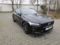 Gebraucht Volvo V60 Plus 197 PS (144 kW) 2024 Schwarz Kombi