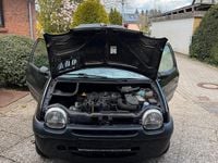 Second-hand Renault Twingo 60 CP (44 kW) 2007 Negru Hatchback