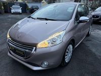 Gebraucht Peugeot 208 Allure 120 PS (88 kW) 2012 Lackierung pink quartz/blossom Kleinwagen