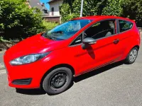 Gebraucht Ford Fiesta Ambiente 60 PS (44 kW) 2013 Schwarz Kleinwagen