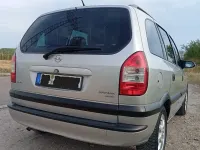 Gebraucht Opel Zafira 116 PS (85 kW) 2000 Silber Van / Kleinbus