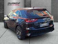 Neu Kia Ceed Spirit 140 PS (102 kW) 2025 (1k) zilinaschwarz met. Kleinwagen