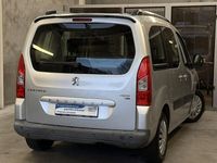 Gebraucht Peugeot Partner Tepee 92 PS (67 kW) 2012 Grau Van / Kleinbus