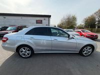 Gebraucht Mercedes E200 Avantgarde 184 PS (135 kW) 2010 Iridiumsilber Limousine