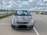 gebraucht Mercedes A180 CDI Avantgarde LEDER/PANO/KLIMA/PDC/ALU
