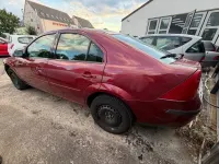 Gebraucht Ford Mondeo Ambiente 125 PS (91 kW) 2001 Rot Limousine