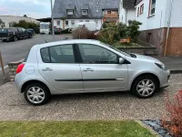 Gebraucht Renault Clio 75 PS (55 kW) 2009 Silber Kleinwagen