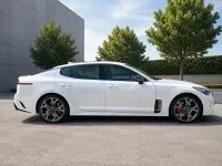 Gebraucht Kia Stinger GT 370 PS (272 kW) 2018 Weiß Kleinwagen