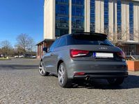 Gebraucht Audi A1 95 PS (69 kW) 2016 Grau Kleinwagen