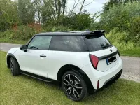Gebraucht Mini John Cooper Works 204 PS (150 kW) 2025 Weiß Kleinwagen