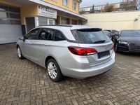 Używany Opel Astra 110 KM (80 kW) 2019 Srebrny Kombi