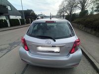 gebraucht Toyota Yaris 1,33-l-Dual-VVT-i"PDC"Kamera"Sitz"1.Hand"