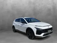 Neu Hyundai Bayon Blackline 90 PS (66 kW) 2026 Atlas white / sol SUV