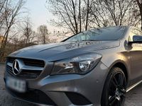 Gebraucht Mercedes CLA200 136 PS (100 kW) 2015 Grau Limousine