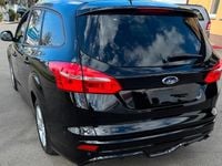 Second-hand Ford Focus ST-Line 125 CP (91 kW) 2017 Negru Break