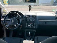 Gebraucht VW Touran Comfortline 140 PS (102 kW) 2015 Blau Van / Kleinbus