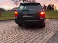 Gebraucht VW Passat Comfortline 116 PS (85 kW) 2000 Grün Kombi