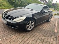 Second-hand Mercedes SLK200 163 CP (119 kW) 2004 Negru Cabrio