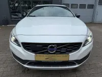 Gebraucht Volvo V60 CC Summum 190 PS (139 kW) 2016 Weiß Kombi