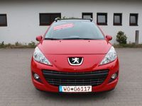 Gebraucht Peugeot 207 Tendance 95 PS (69 kW) 2011 Rot Kombi
