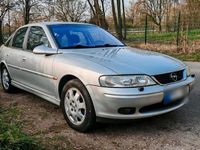 Gebraucht Opel Vectra 147 PS (108 kW) 2001 Silber Limousine
