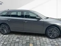 Neu Skoda Octavia Selection 150 PS (110 kW) 2026 Grau Kombi