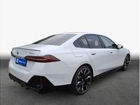 Neu BMW 520 Basis 197 PS (144 kW) 2025 Weiß (alpinweiß uni) Limousine