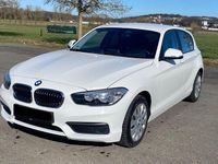 Gebraucht BMW 116 109 PS (80 kW) 2015 Weiß Kleinwagen