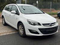 Gebraucht Opel Astra 2013 Weiß Kombi