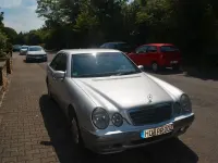 Gebraucht Mercedes E220 Elegance 143 PS (105 kW) 2000 Silber Limousine