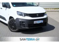 Gebraucht Peugeot Partner 102 PS (75 kW) 2021 Weiß Van / Kleinbus