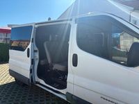 Second-hand Renault Trafic 114 CP (83 kW) 2011 Alb Monovolum