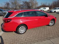 Gebraucht Opel Astra Innovation 160 PS (117 kW) 2016 Rot Kombi