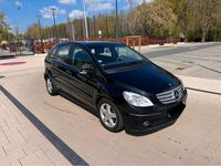 Gebraucht Mercedes B200 140 PS (102 kW) 2008 Schwarz Van / Kleinbus