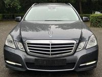 Gebraucht Mercedes E350 265 PS (194 kW) 2011 Grau Kombi