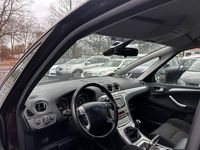 Używany Ford S-MAX Trend 145 KM (106 kW) 2009 Minivan