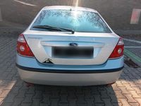 Gebraucht Ford Mondeo 125 PS (91 kW) 2005 Silber Limousine
