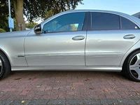 Gebraucht Mercedes E240 AMG 177 PS (130 kW) 2003 Silber Limousine
