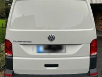 Gebraucht VW Transporter 110 PS (80 kW) 2023 Grau Van