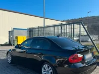Gebraucht BMW 320 177 PS (130 kW) 2008 Schwarz Limousine